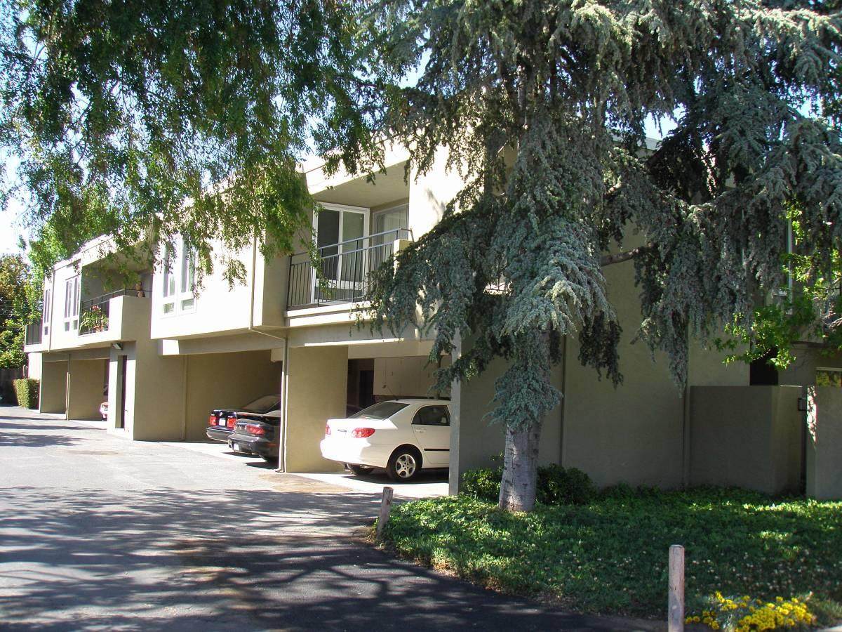 89 39th - Photo 1