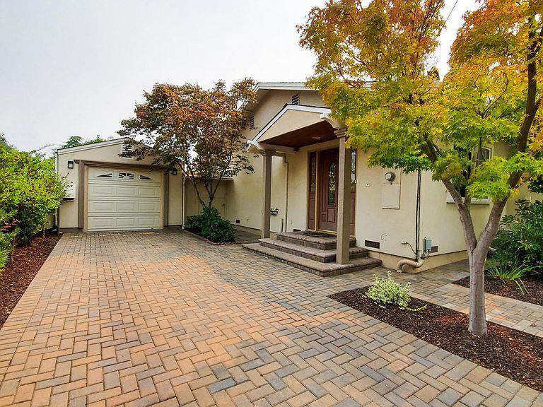 397 Ventura Avenue - Photo 1