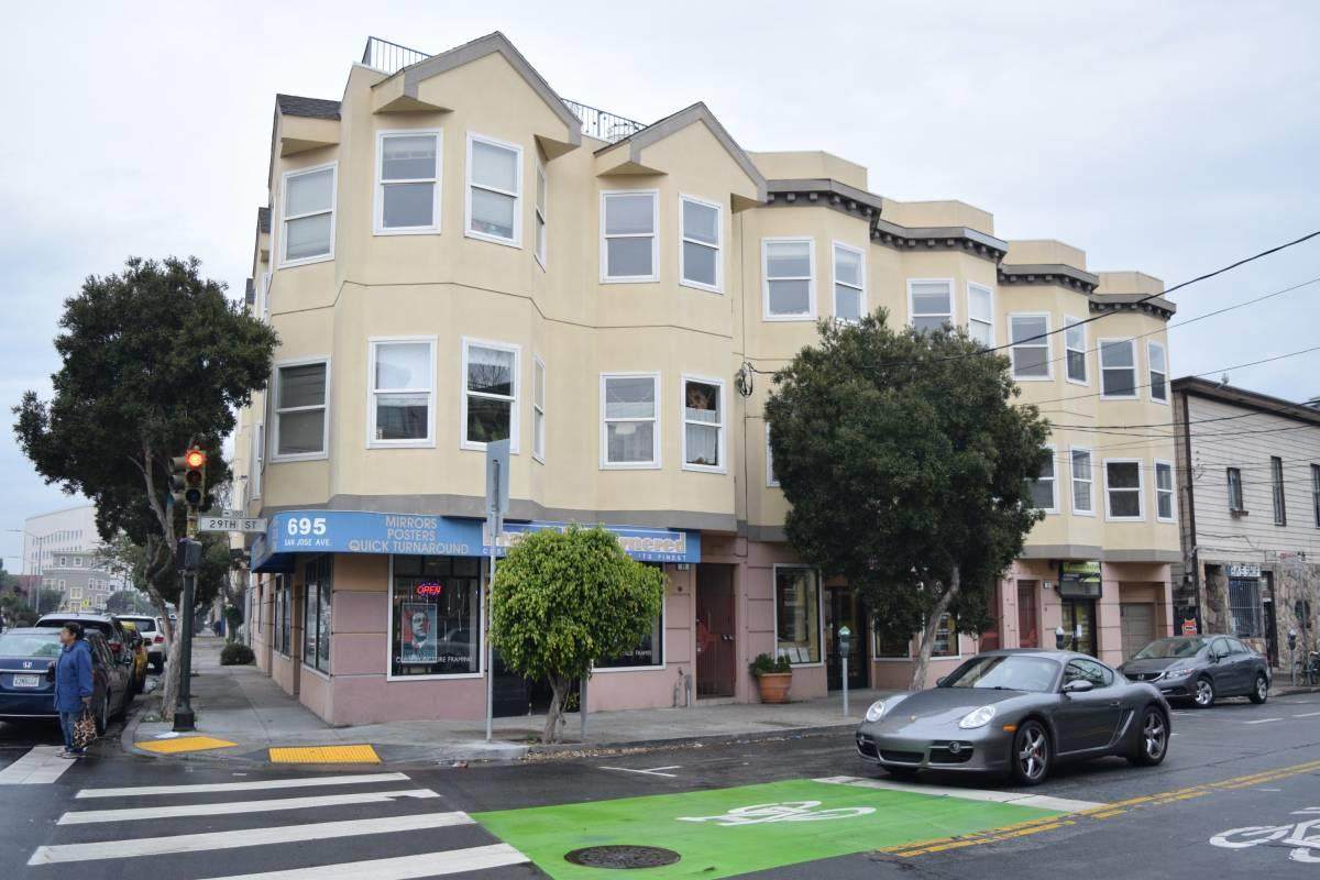 92 29th Street - Photo 1