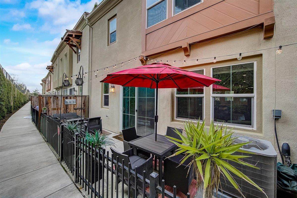 1009 Ocean View Avenue - Photo 1