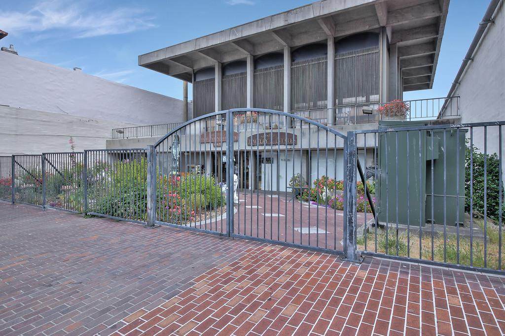 449 Alvarado Street - Photo 1