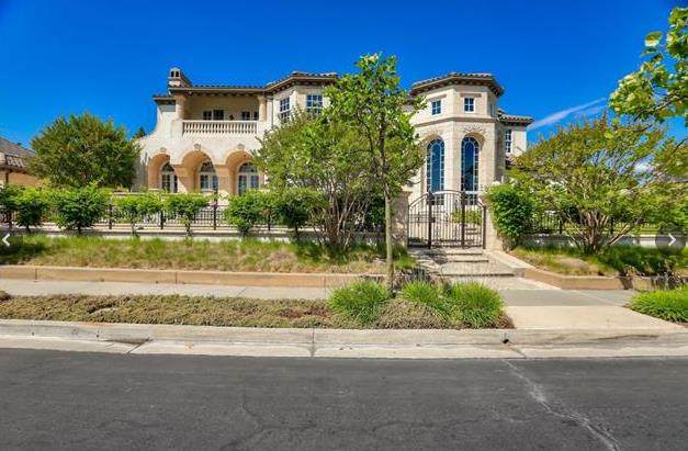 5471 Country Club Parkway - Photo 1