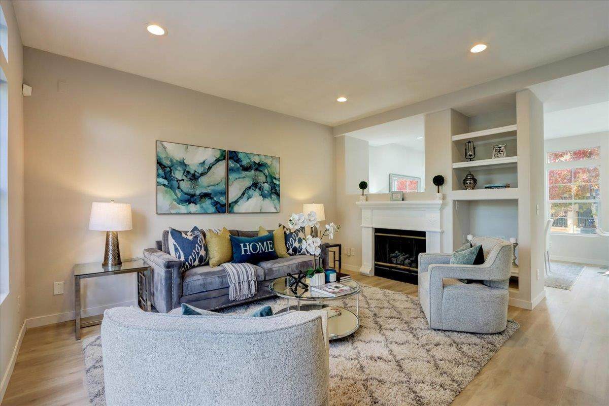 3669 Dickenson Common - Photo 1