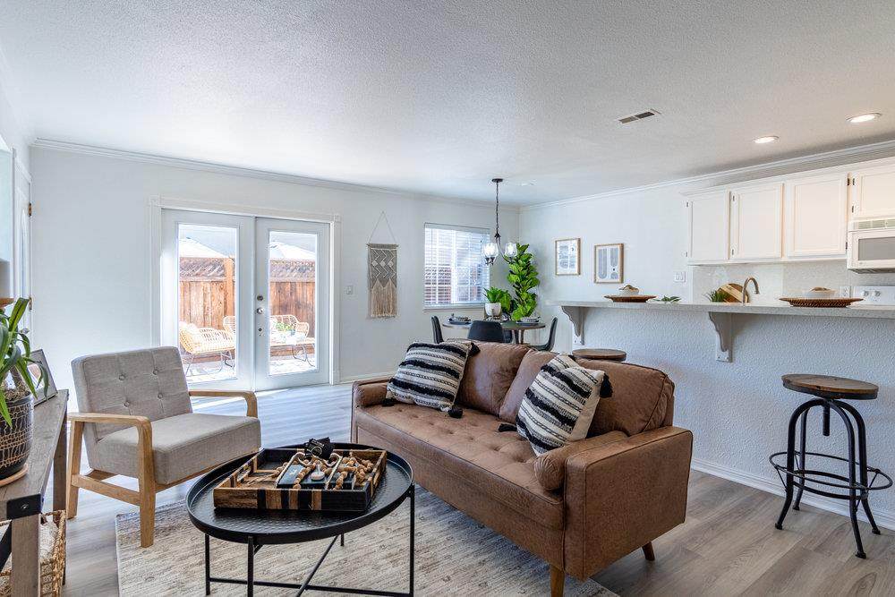 5670 Allen Avenue - Photo 1