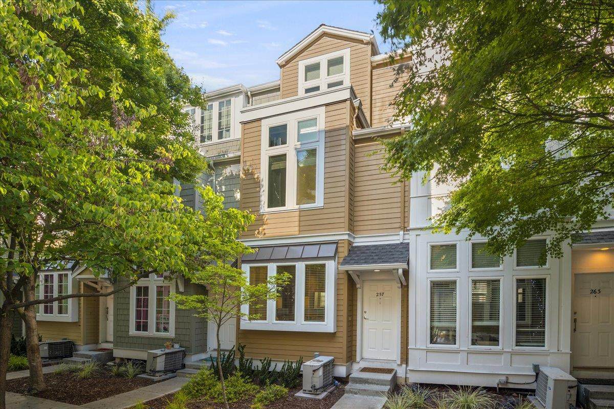 257 Grayson Terrace - Photo 1