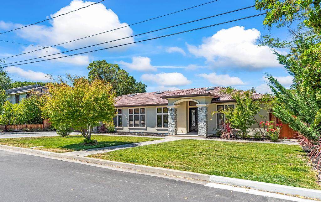 20355 Franklin Avenue - Photo 1