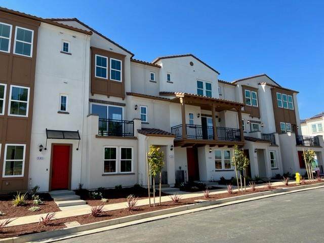 675 Los Castanos Drive - Photo 1