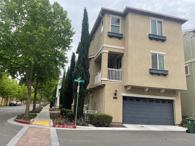 2800 Pinnacles Terrace - Photo 1
