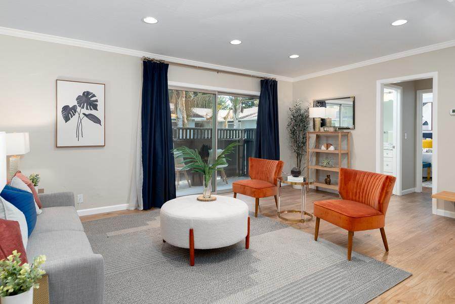 255 Easy Street - Photo 1