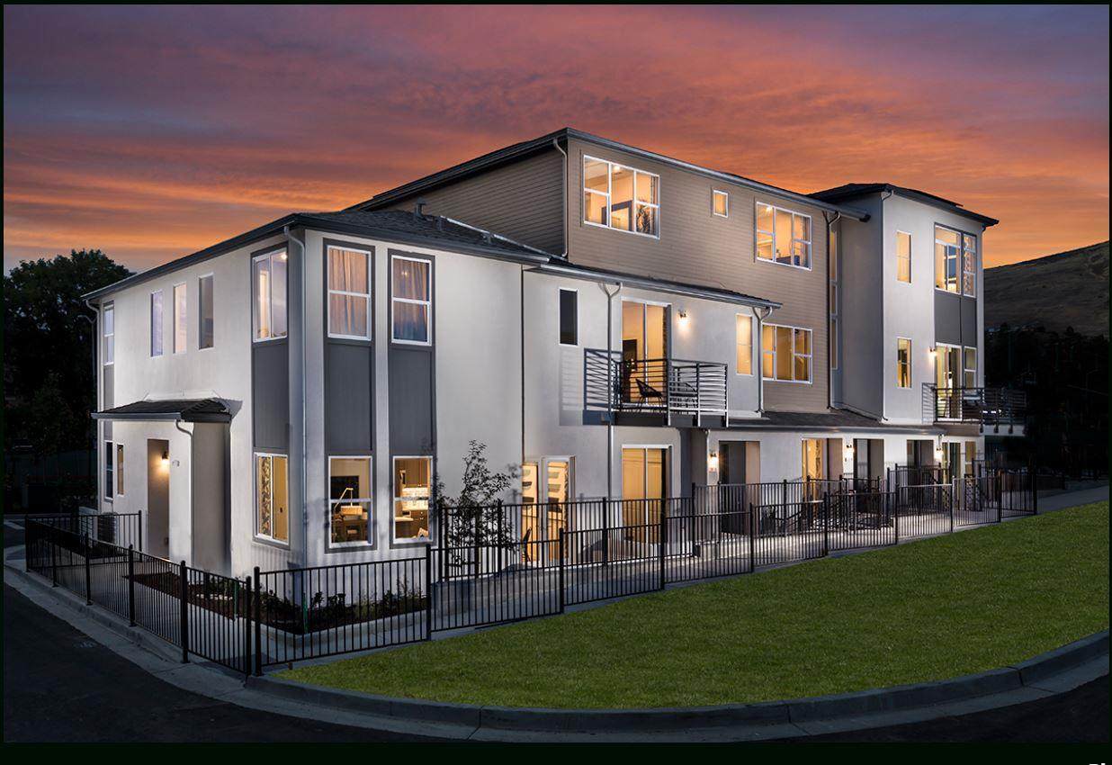 405 Industrial Parkway - Photo 1
