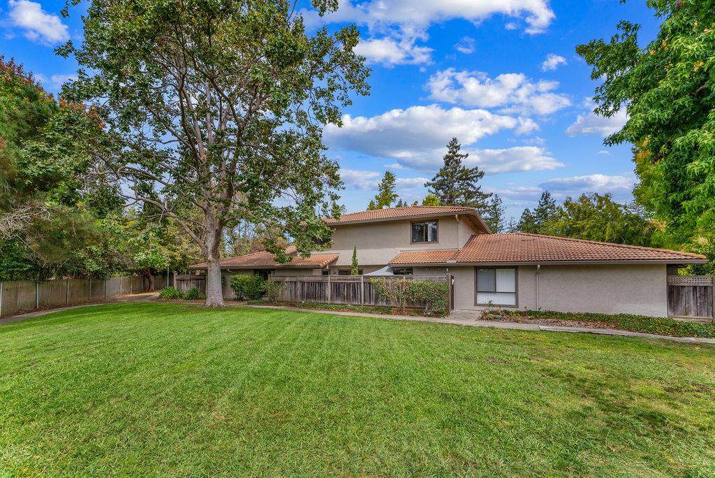 178 Peach Terrace - Photo 1