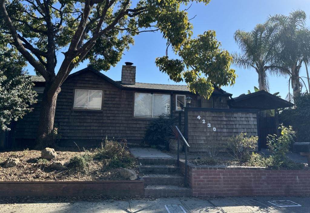 4230 Grace Street - Photo 1
