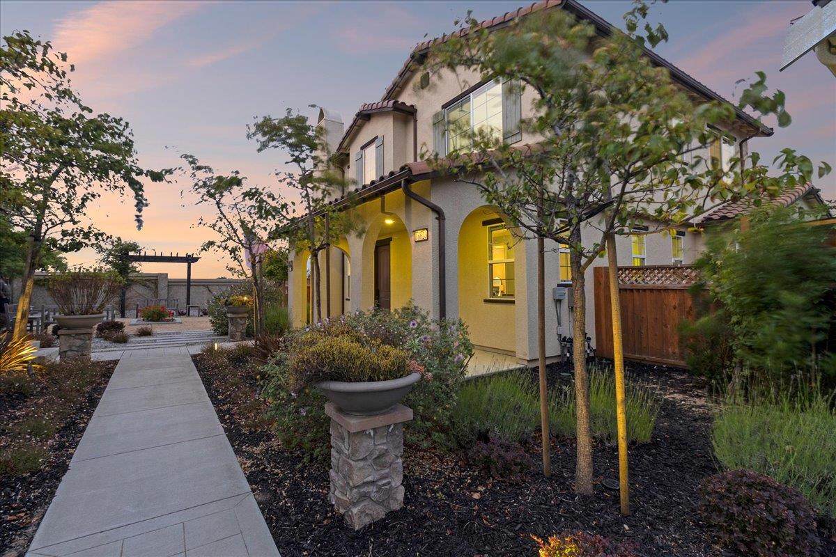 18623 Mcclellan Circle - Photo 1