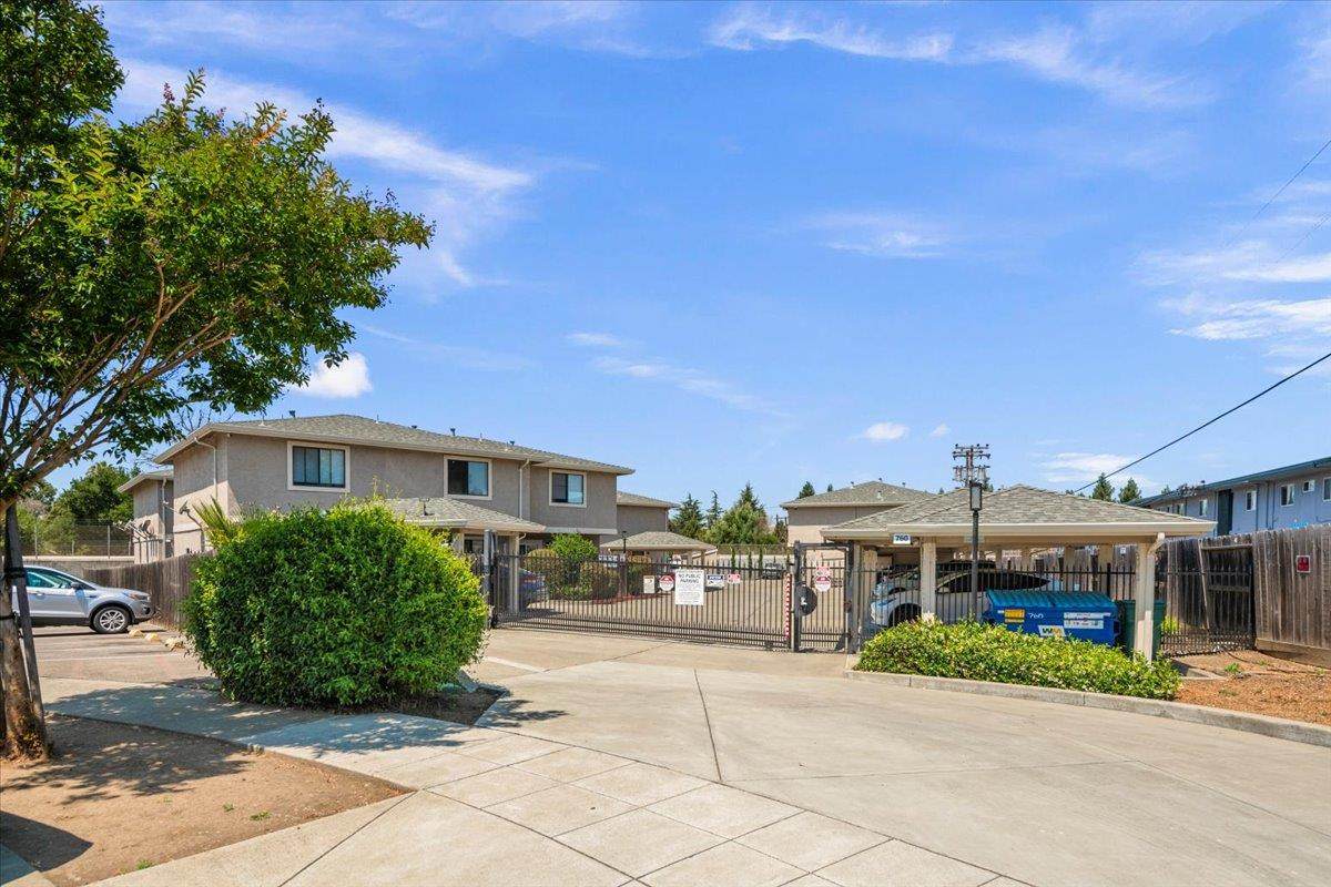 760 Fletcher Lane - Photo 1