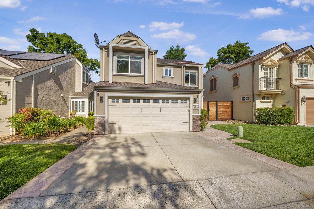 965 Oak Park Drive - Photo 1