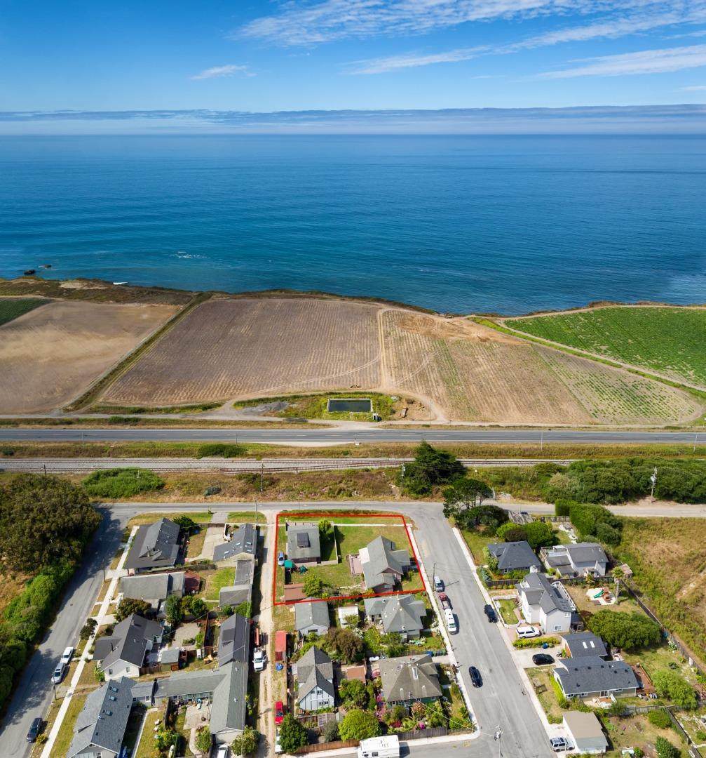 2 3rd Avenue - Photo 1