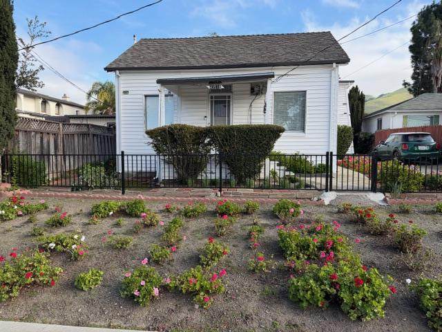 43518 Bryant Street - Photo 1