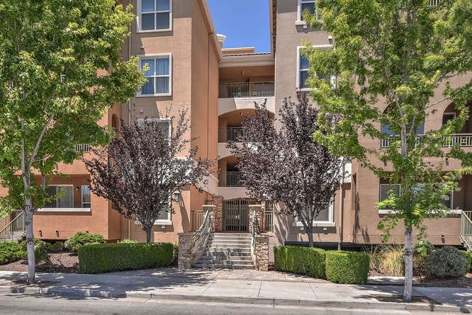1445 Fruitdale - Photo 1
