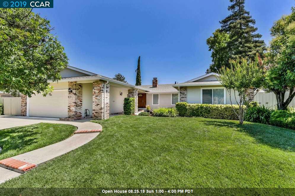 562 Banyan Cir - Photo 1