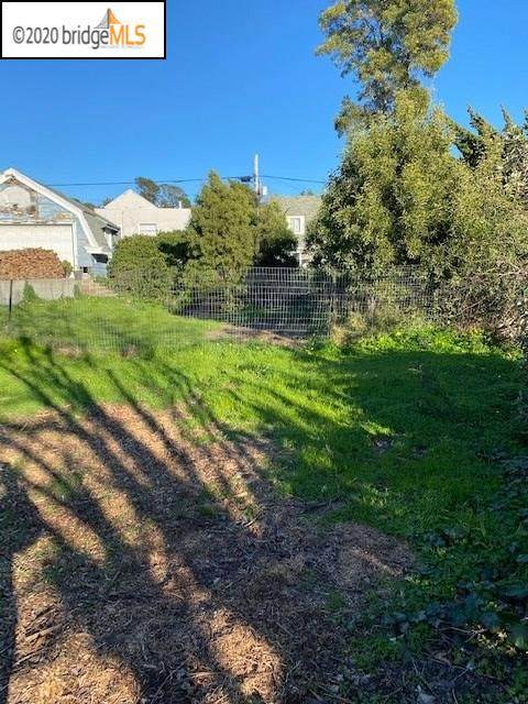 464 Carlston St - Photo 1