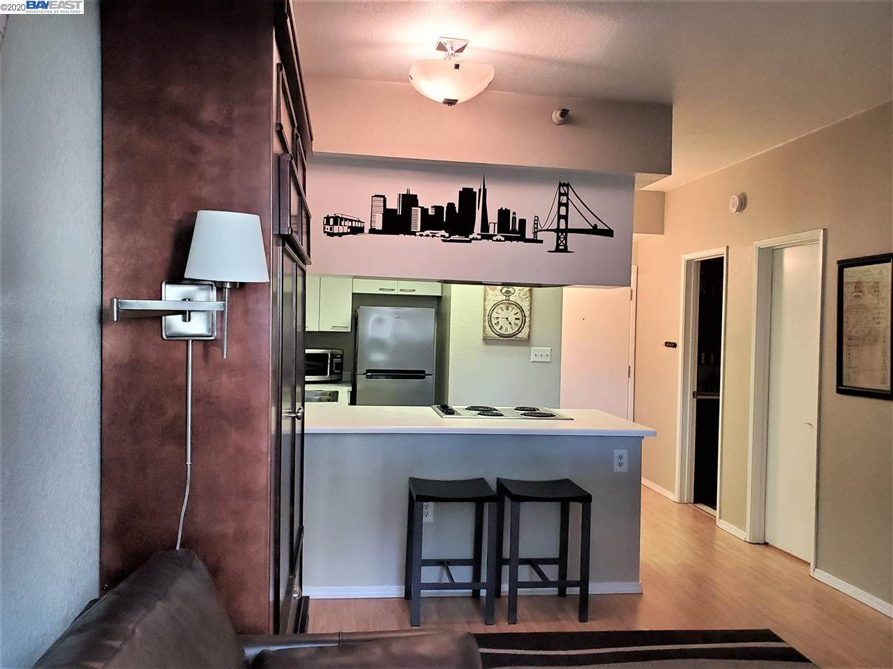 201 Harrison - Photo 1