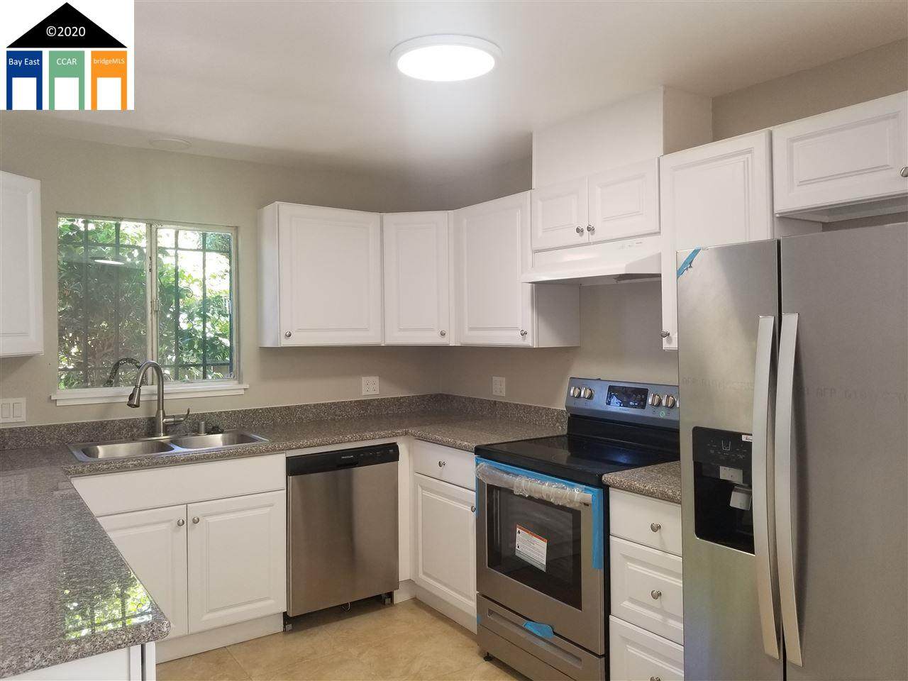 2650 109Th Ave - Photo 1