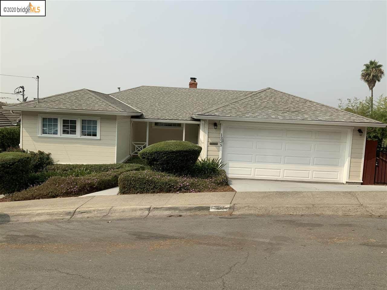 1225 Sandelin Ave - Photo 1