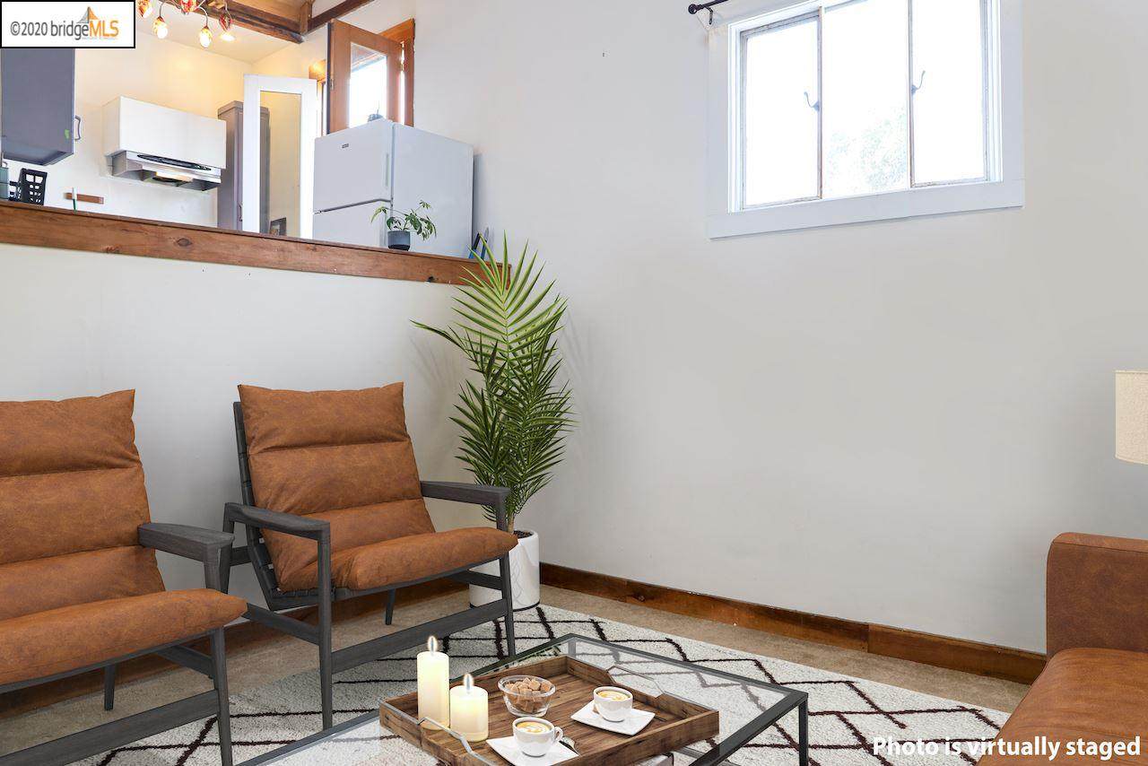 1229 13Th Ave - Photo 1