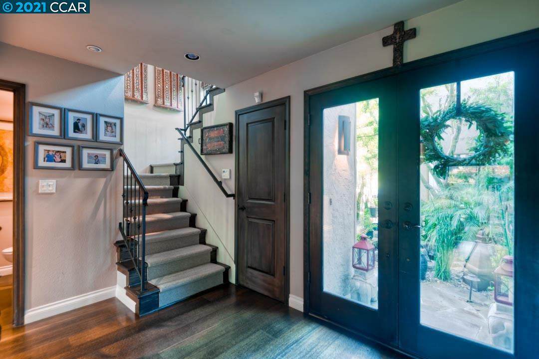 2224 Oneida Cir - Photo 1