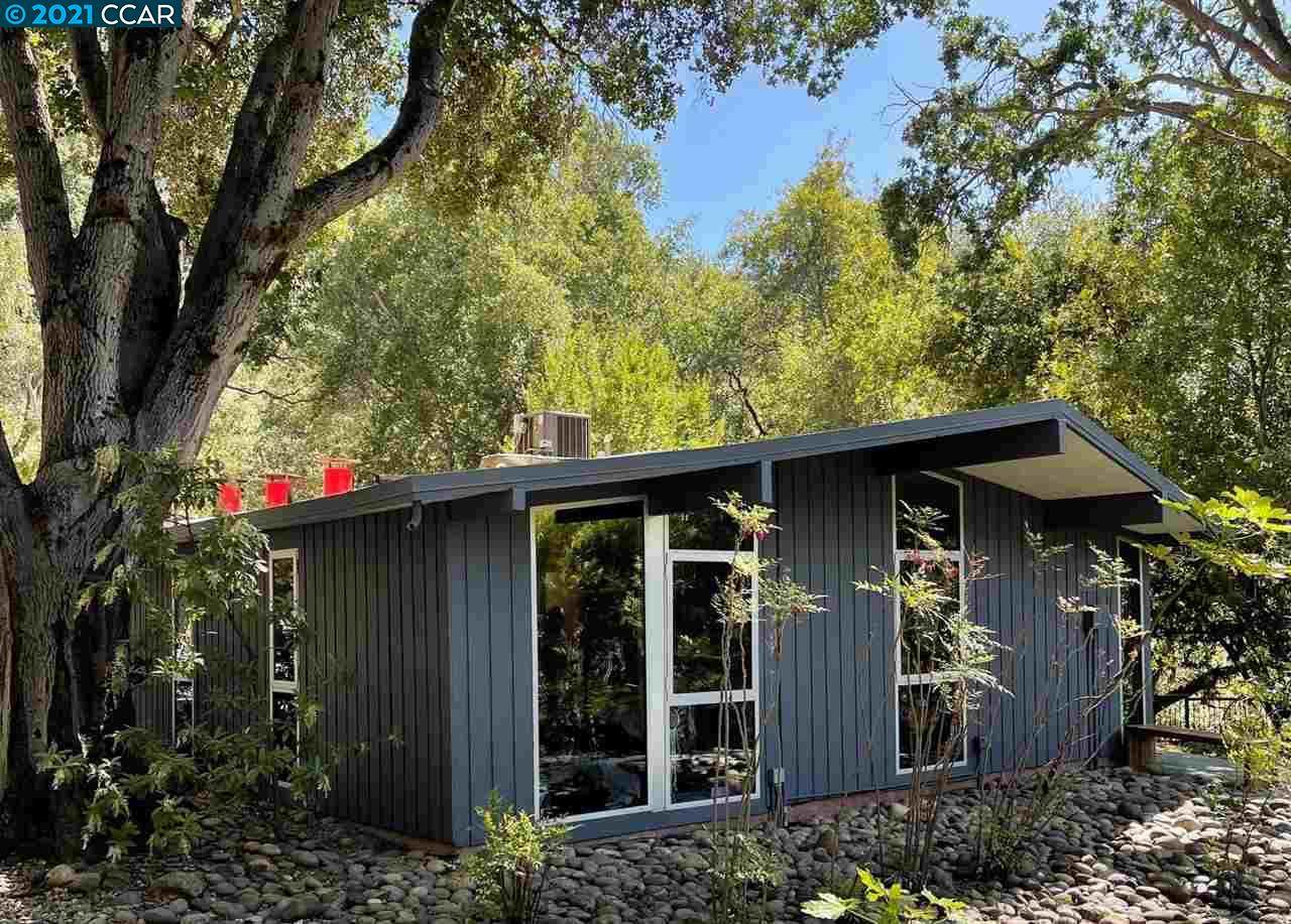 496 Highland Dr - Photo 1