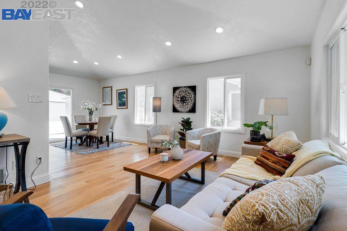2403 Oxford Way - Photo 1