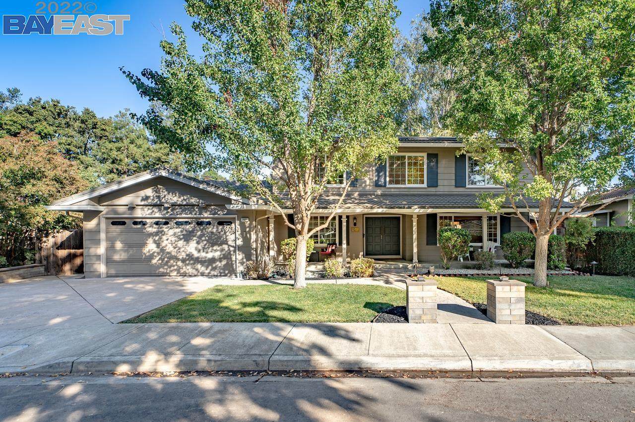 2691 Turnstone Dr - Photo 1