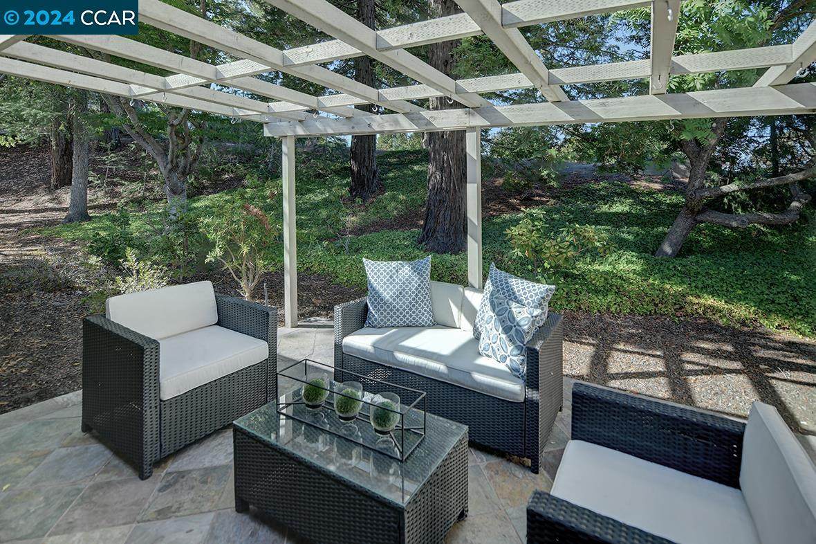 2705 Ptarmigan Dr - Photo 1