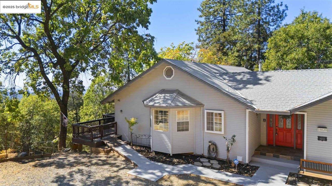 16620 Charles Otter Drive - Photo 1