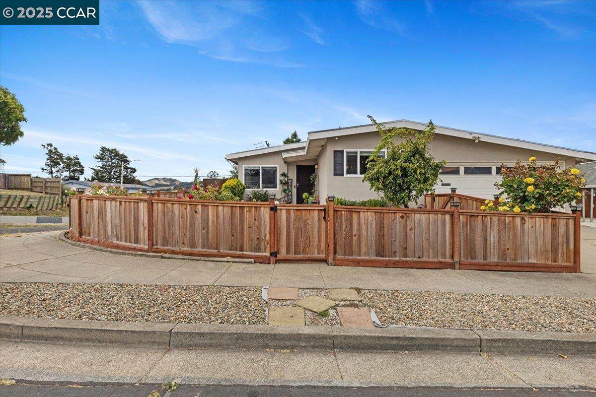 3034 Parker Rd - Photo 1