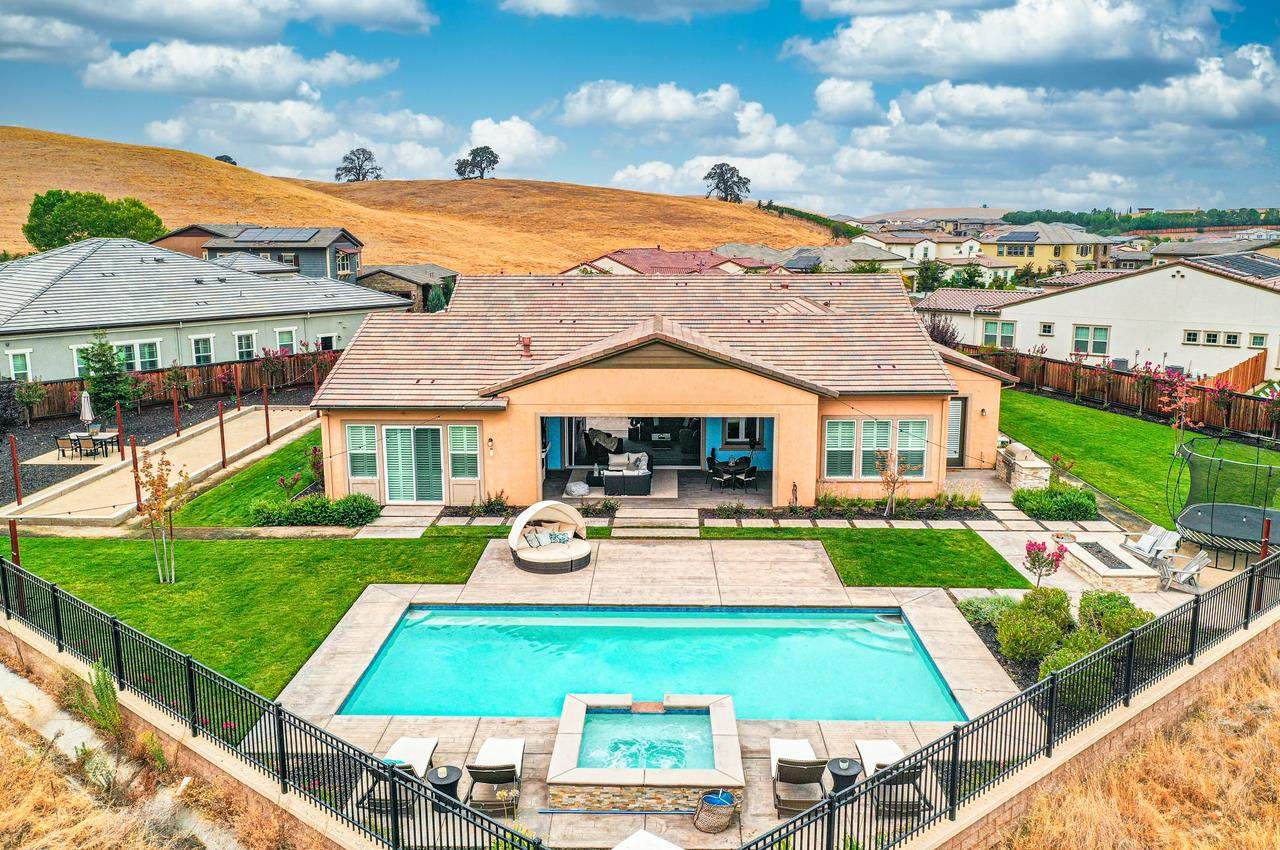 2300 Reserve Drive - Photo 1