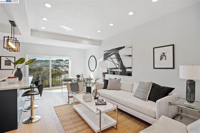308 Crescent Avenue - Photo 1