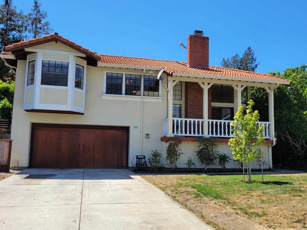 988 Foothill Drive - Photo 1