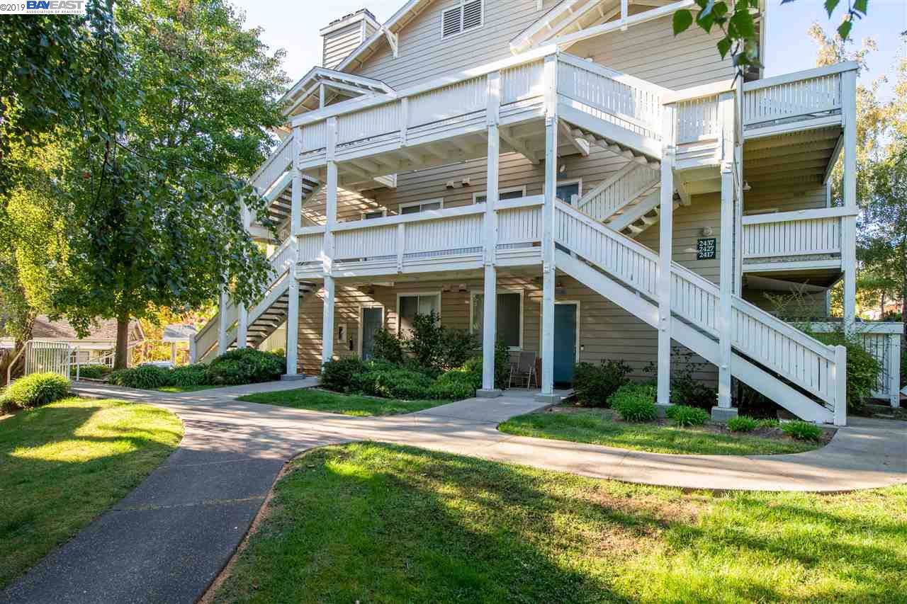 2435 Creekside Court - Photo 1