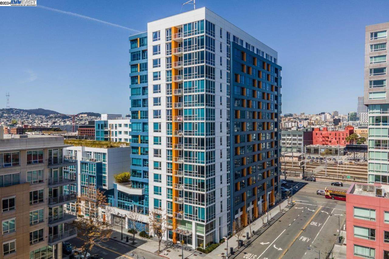 300 Berry St - Photo 1