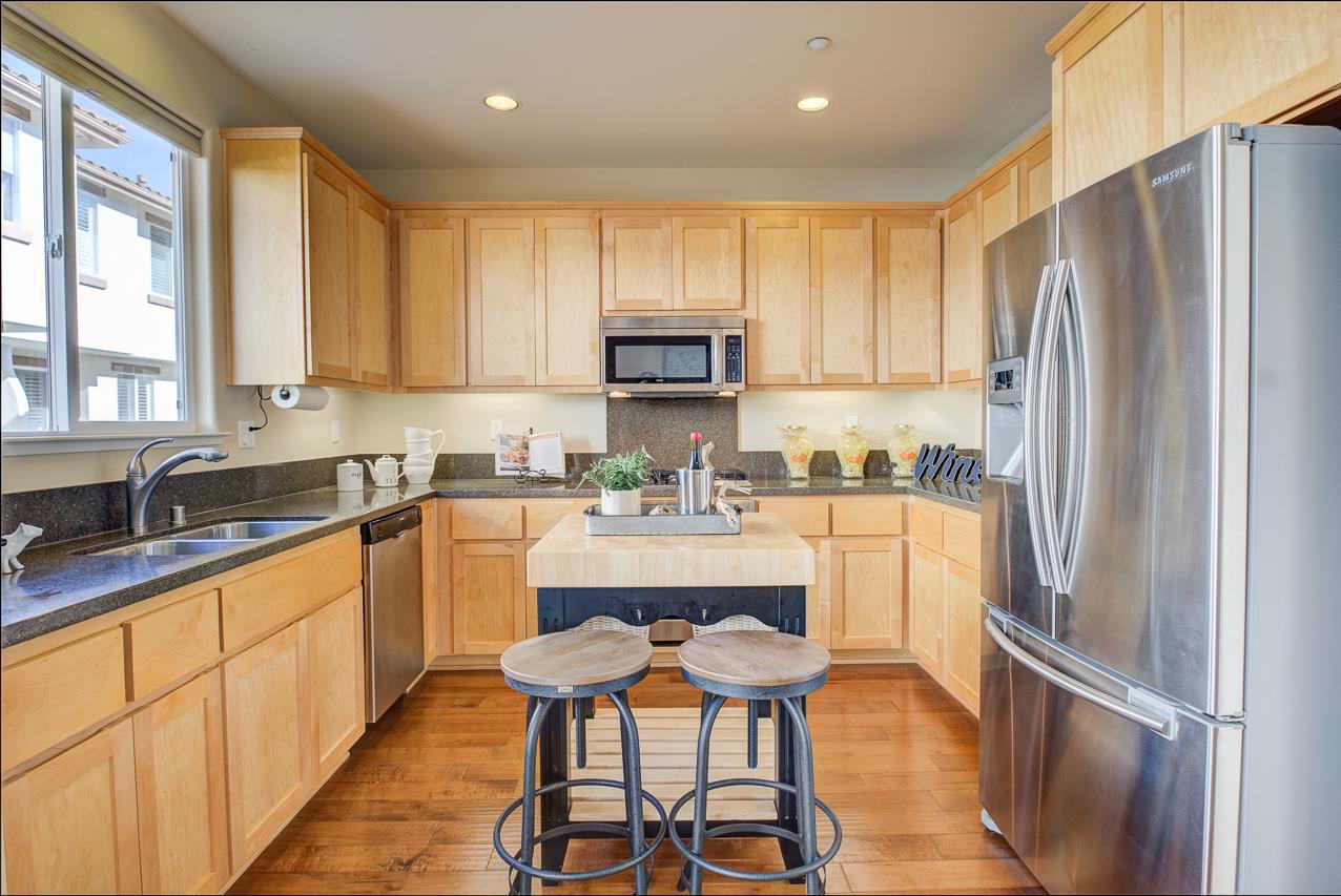 1370 Mckinley Court - Photo 1