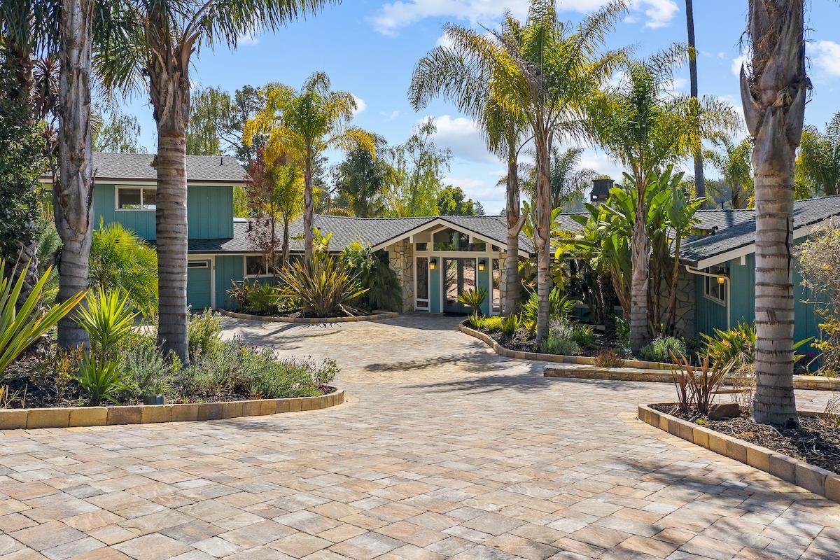 107 Pasatiempo Drive - Photo 1