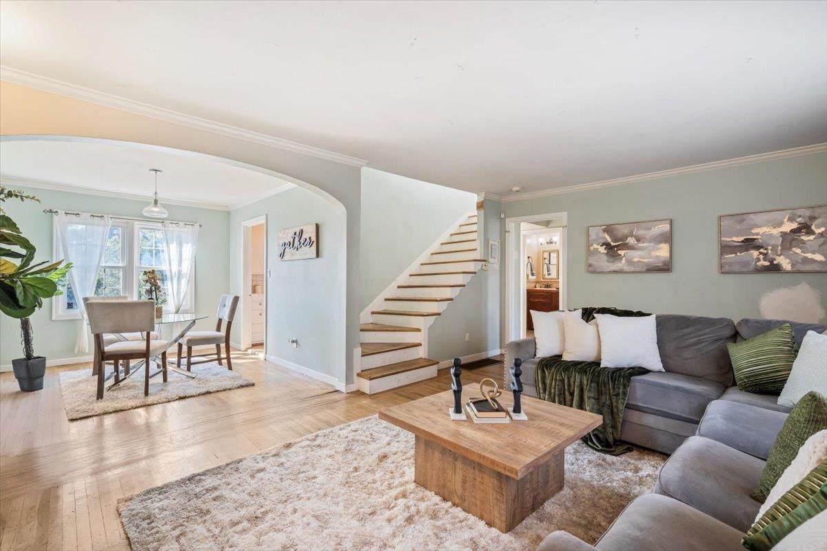 9401 Castlewood Street - Photo 1