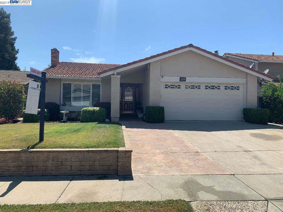 38865 Godfrey Pl - Photo 1