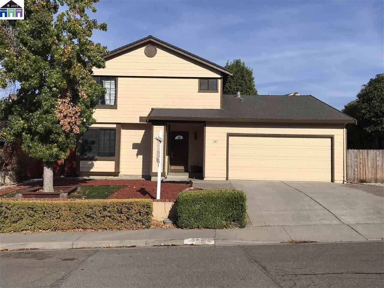 181 Pearce - Photo 1