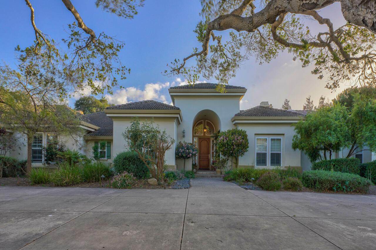 23500 Belmont Circle - Photo 1
