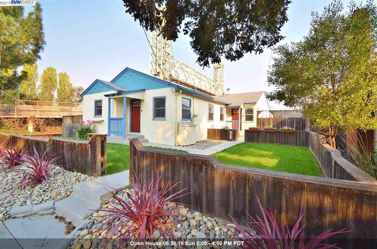 2801 Marina Dr - Photo 1