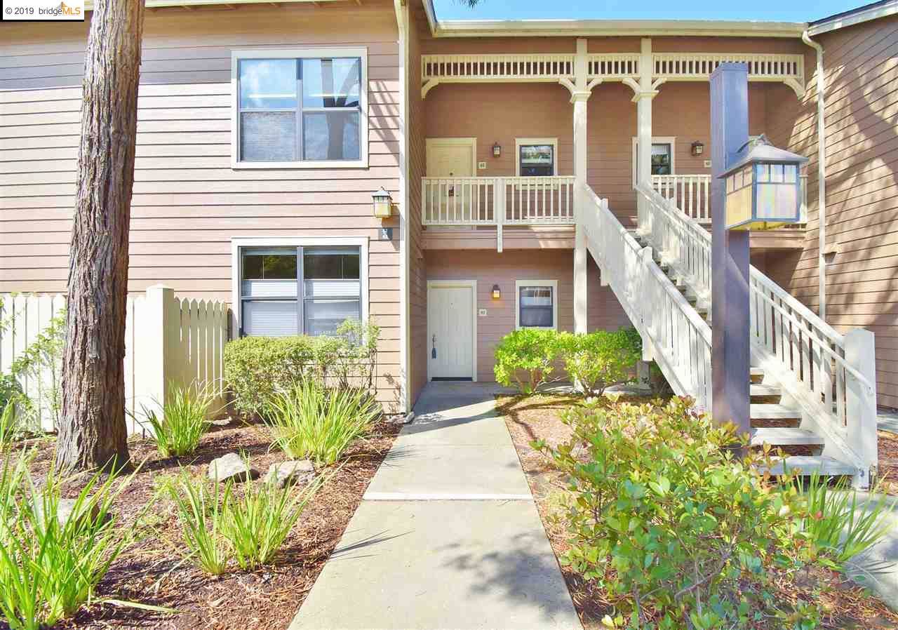 63 Shoreline Ct - Photo 1