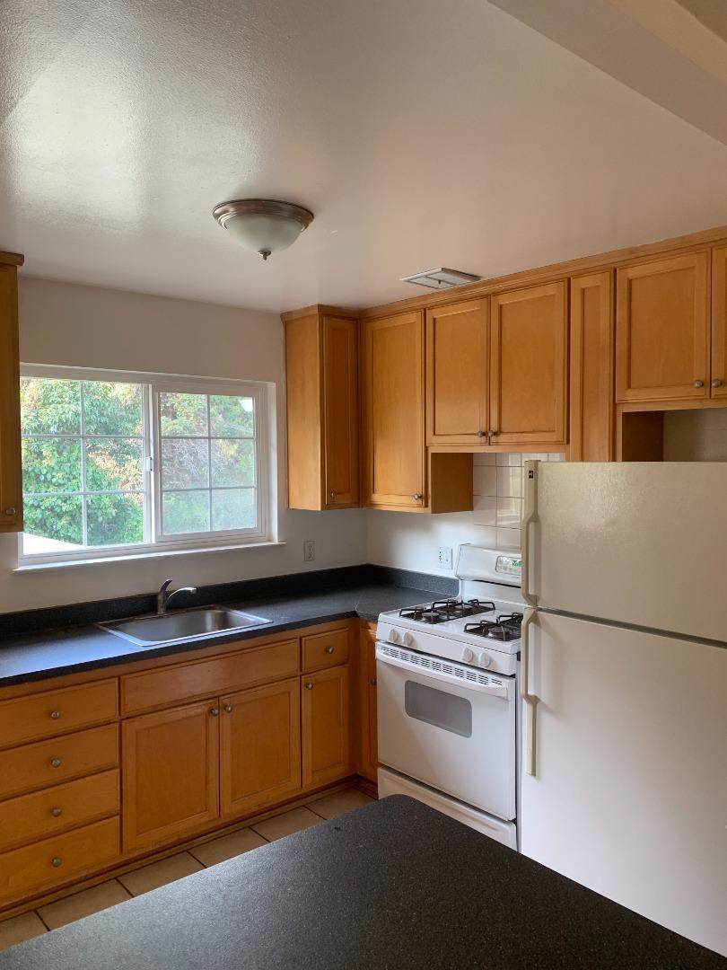 158 Laurel Street - Photo 1