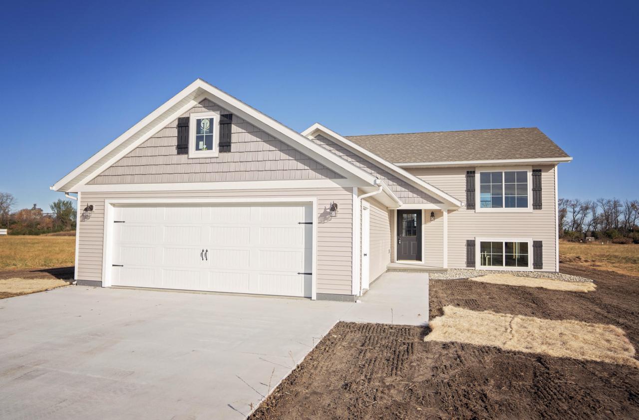 413 Walnut Street - Photo 1
